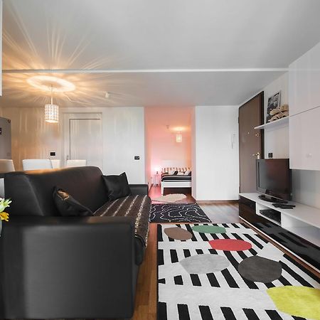 New Luxury Attic Santa Giulia Expo Apartment Milan Bagian luar foto